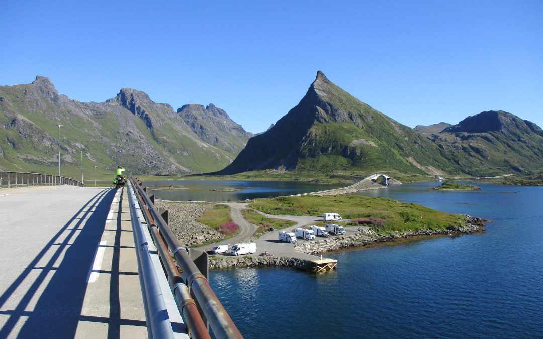 Trollok és Fjordok Expedíció 28. Rész. A Lofoten szigetek végül megmutatták napos oldalukat.
